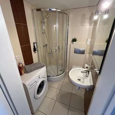 Apartament Stare Zoo *