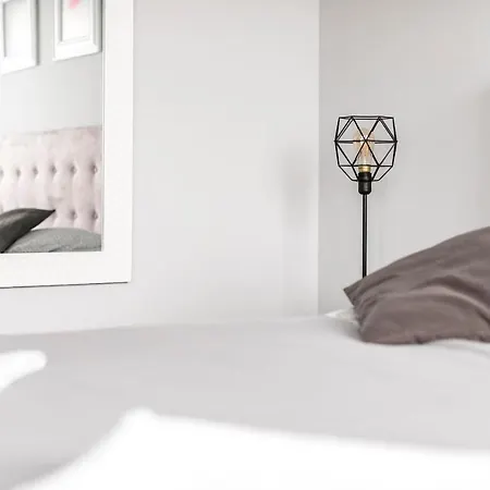 Stare Zoo Apartament *