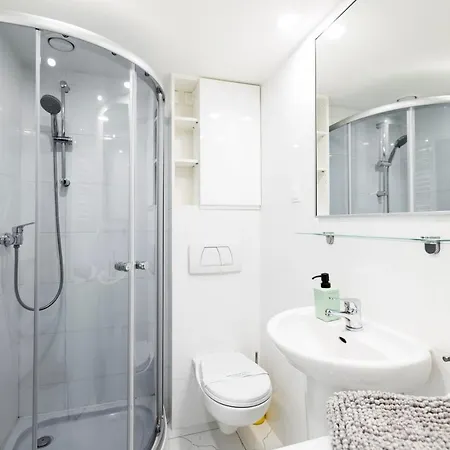 Apartment Stare Zoo Poznan