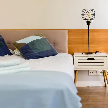 Stare Zoo アパート