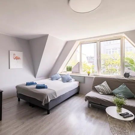 Stare Zoo Apartment *